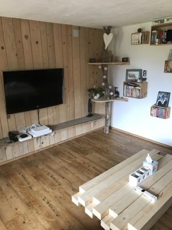 Parquet bois posé avec habillage mural en bois